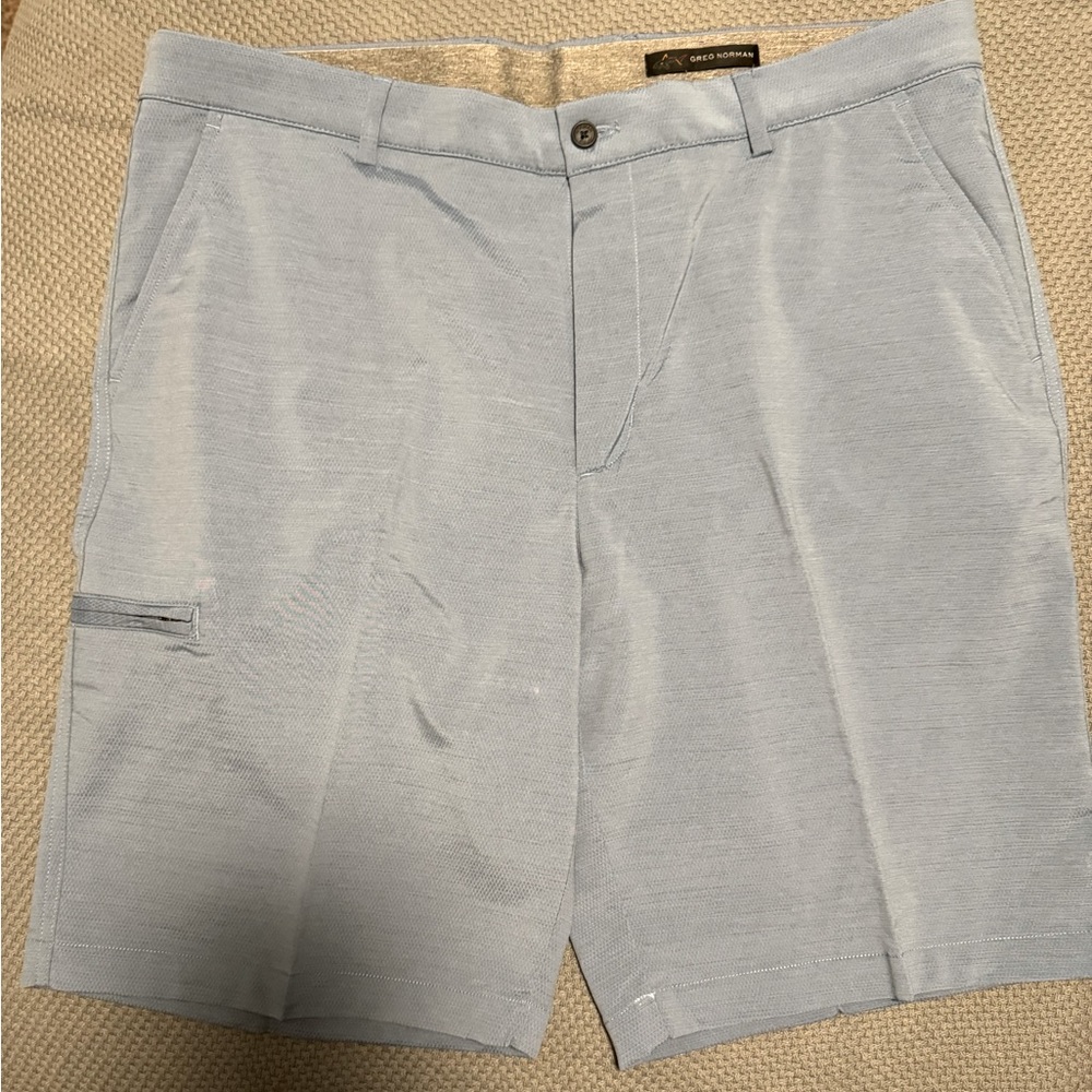Greg Norman Golf Shorts.  Waist size 38: